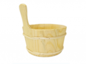 Wooden bucket and ladle Light